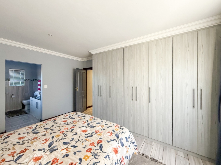 3 Bedroom Property for Sale in Melodie North West